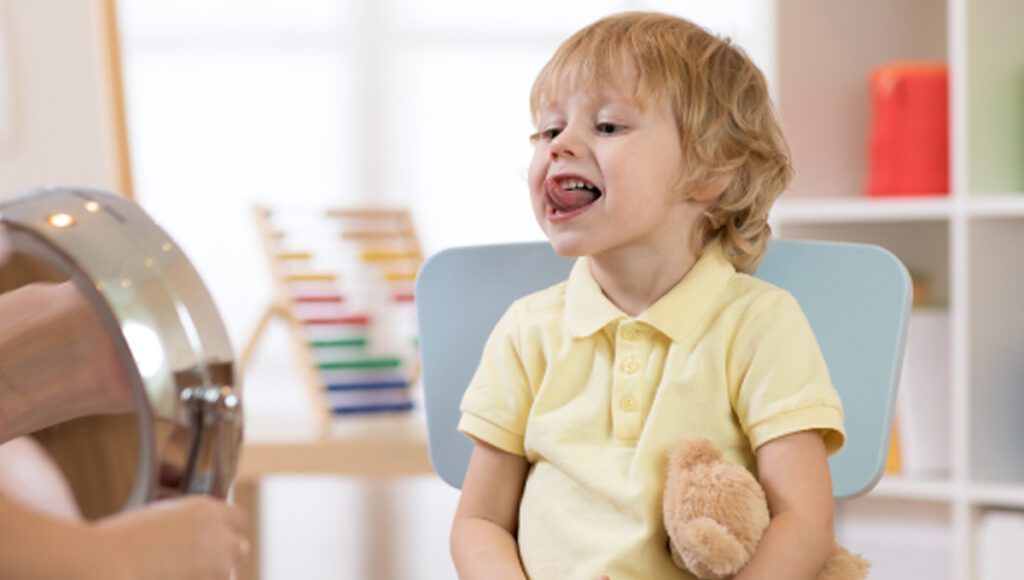 تأثیر الگوی گفتاری والدین بر رشد زبان کودک